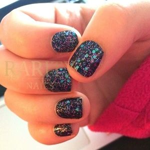 Nail strips are so sexy, fun and easy to apply